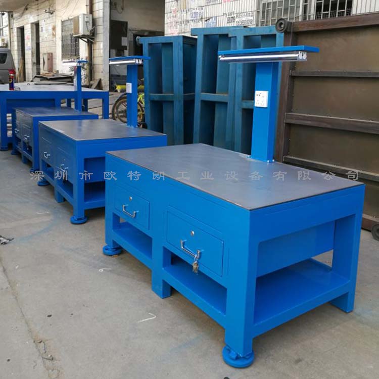 鋼板模具工作臺(tái)